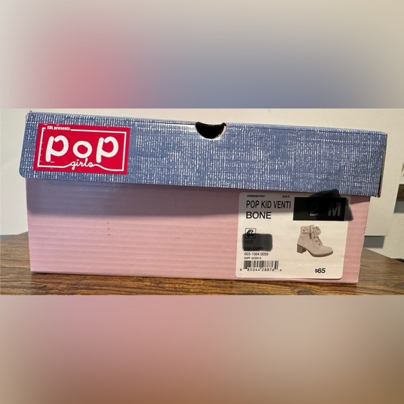 Pop Girls Bone Venti Block Heel Lace Up Boots NWT Various Sizes - Picture 2 of 9